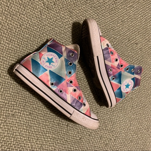 Converse - Picture 2 of 8